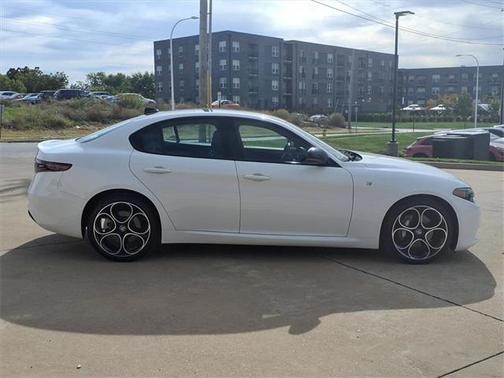 2024 Alfa Romeo Giulia Ti