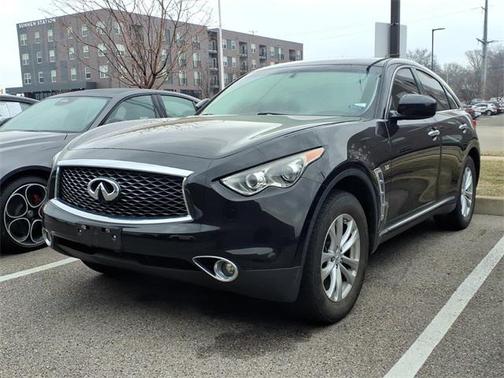 2017 INFINITI QX70 Base