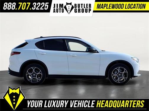 2021 Alfa Romeo Stelvio Base