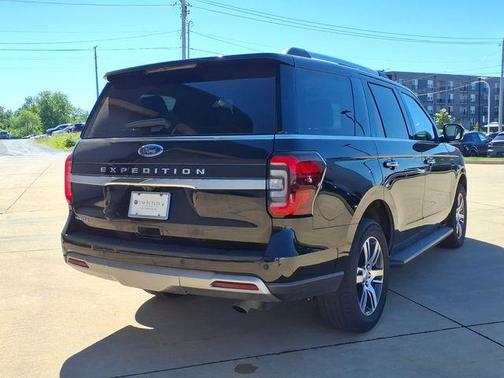 AGATE BLACK METALLIC 2024 Ford Expedition Limited