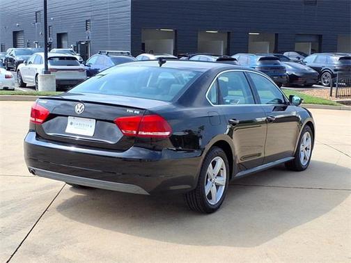 2012 Volkswagen Passat Base
