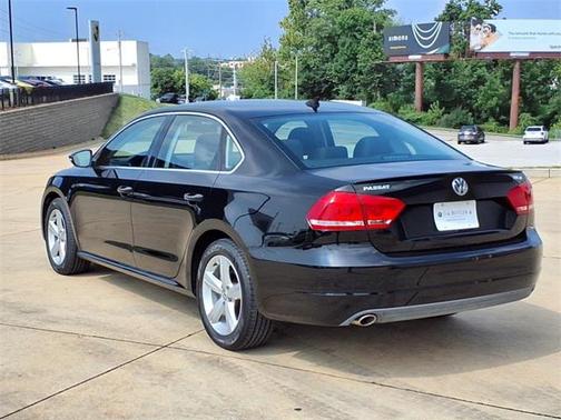 2012 Volkswagen Passat Base