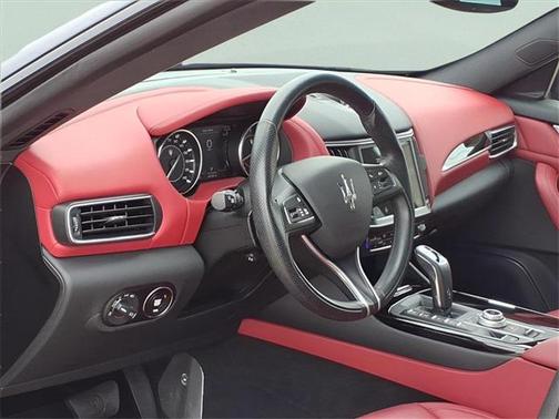 2022 Maserati Levante Modena