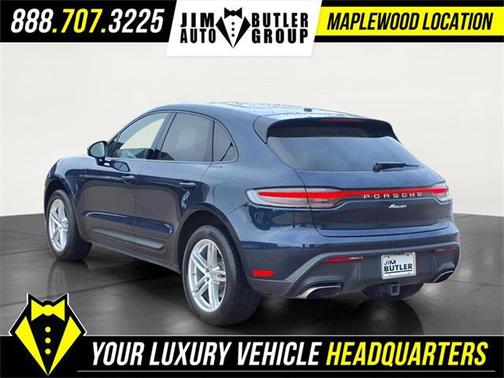 2022 Porsche Macan Base