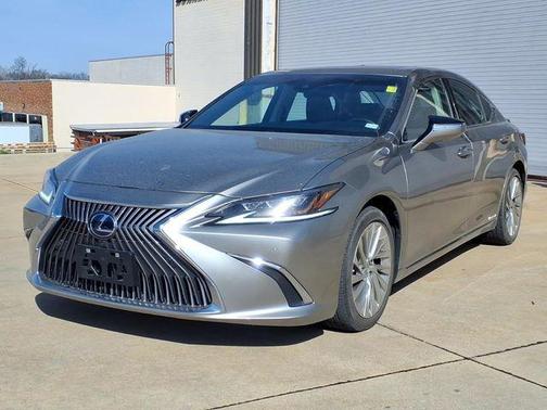 2020 Lexus ES 300h Luxury