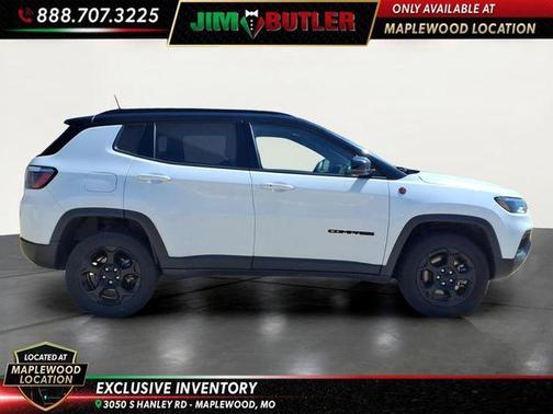 Bright White Clearcoat 2023 Jeep Compass Trailhawk