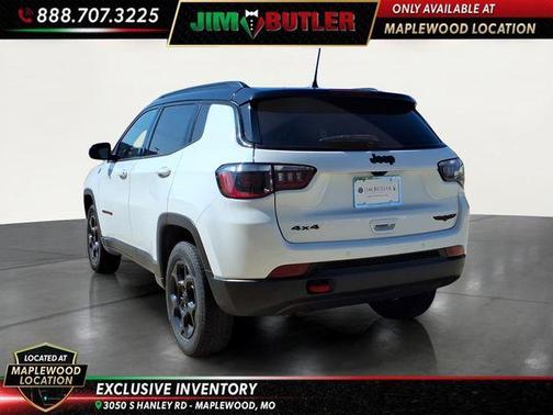 Bright White Clearcoat 2023 Jeep Compass Trailhawk