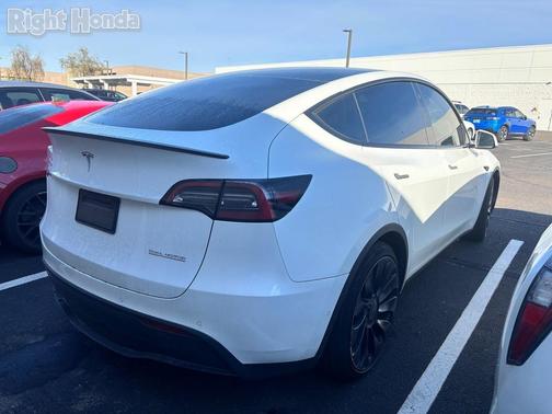 2022 Tesla Model Y Performance Dual Motor All-Wheel Drive