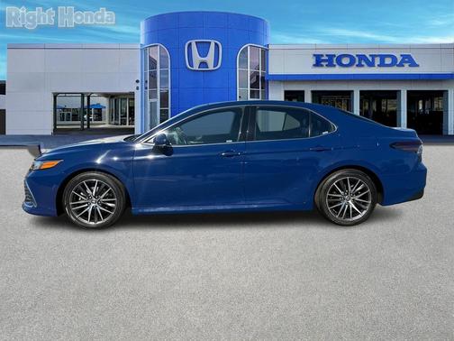 2023 Toyota Camry XLE