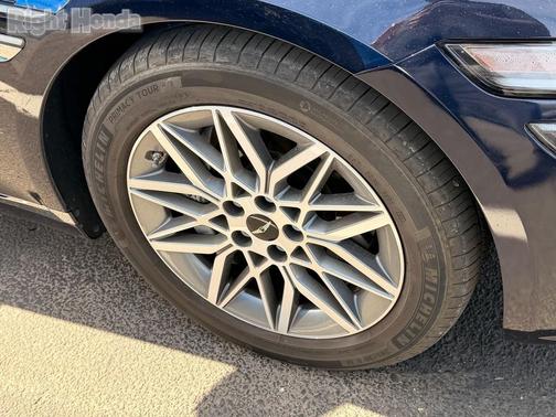 2025 Genesis G80 2.5T AWD