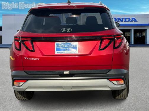 2025 Hyundai TUCSON SEL