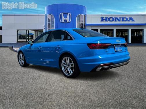 2022 Audi A4 45 S line Premium Plus