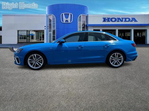 2022 Audi A4 45 S line Premium Plus