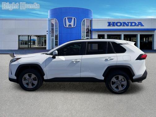 Ice 2025 Toyota RAV4 XLE