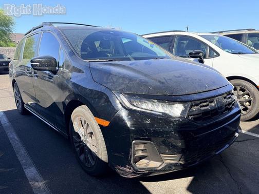 Crystal Black Pearl 2025 Honda Odyssey Touring