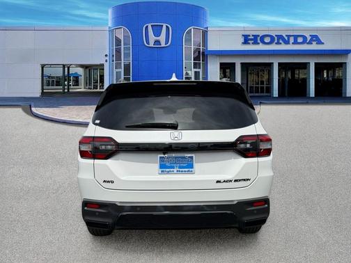 Platinum White Pearl 2026 Honda Pilot Black Edition
