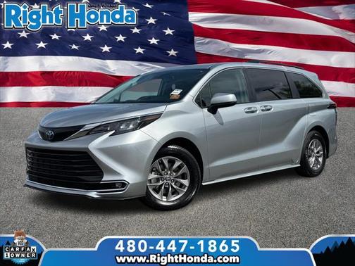 2024 Toyota Sienna XLE