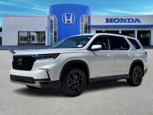 2025 Honda Pilot Touring 8-Passenger
