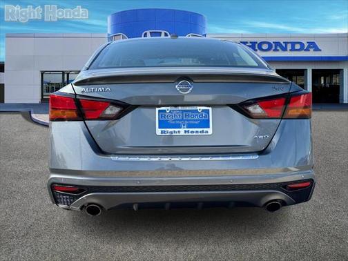 2022 Nissan Altima SR Intelligent AWD