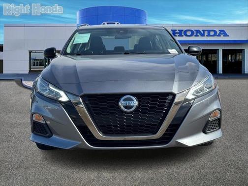 2022 Nissan Altima SR Intelligent AWD