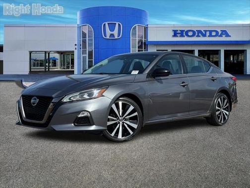 2022 Nissan Altima SR Intelligent AWD