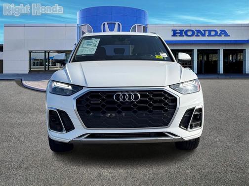2024 Audi Q5 45 S line Premium Plus