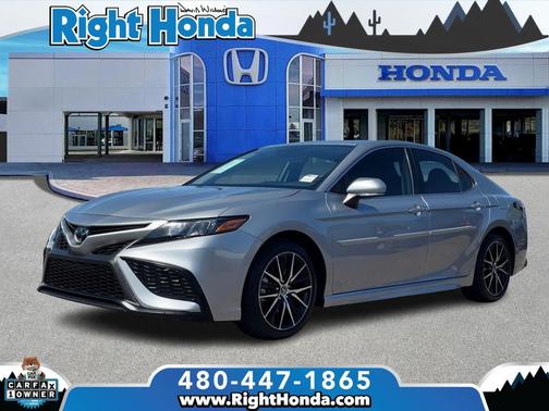 2024 Toyota Camry SE