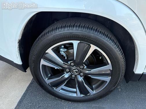 2025 Lexus UX 300h Base