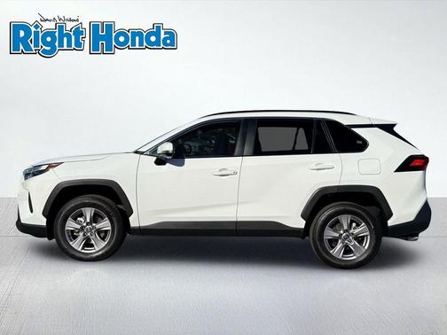 Ice 2025 Toyota RAV4 XLE