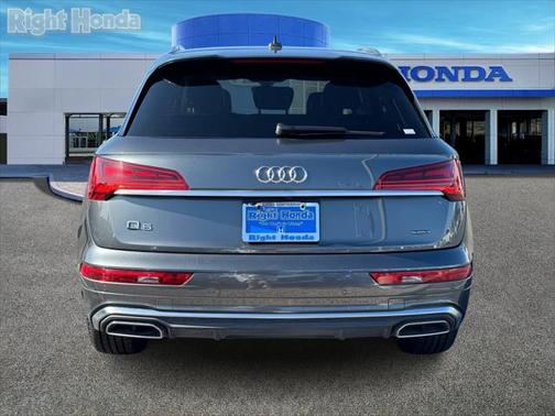2023 Audi Q5 45 S line Premium Plus