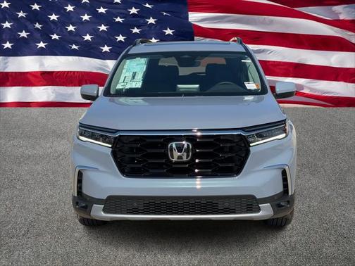 2025 Honda Pilot Touring 8-Passenger
