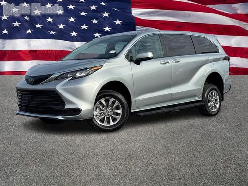 2024 Toyota Sienna LE