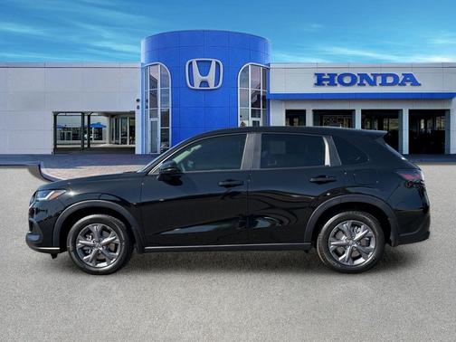 Crystal Black Pearl 2026 Honda HR-V LX