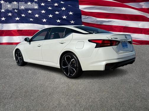 2023 Nissan Altima SR FWD