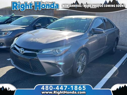 2016 Toyota Camry SE