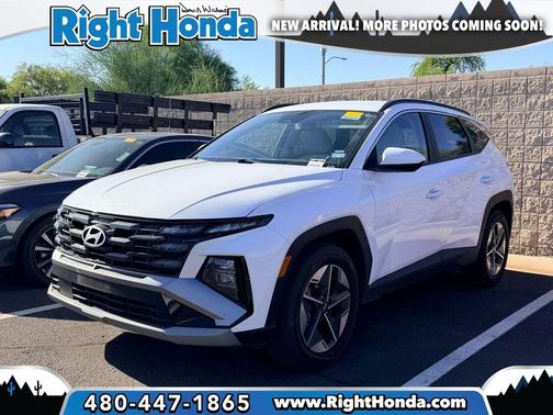 White Pearl 2025 Hyundai TUCSON SEL