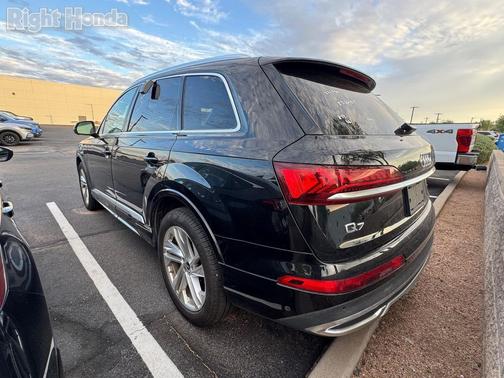 2023 Audi Q7 55 Premium Plus