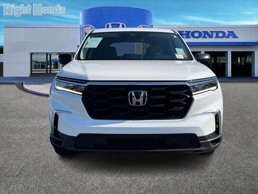 2023 Honda Pilot AWD LX