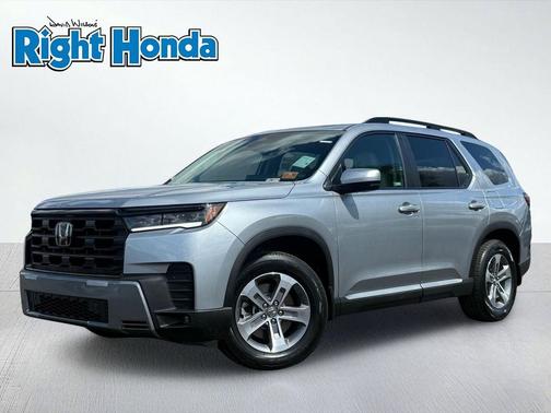 Solar Silver Metallic 2026 Honda Pilot EX-L