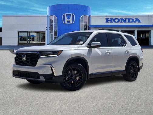 2025 Honda Pilot Touring 8-Passenger