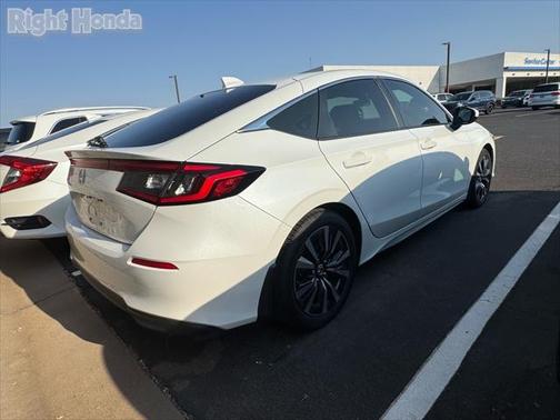 2022 Honda Civic EX-L
