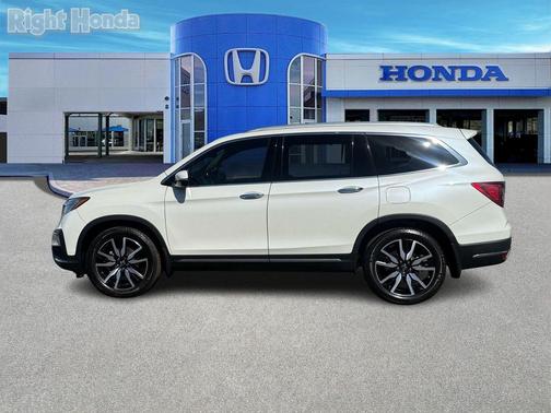 White Diamond Pearl 2019 Honda Pilot Touring 8-Passenger