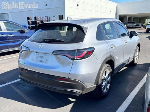 Silver Metallic 2023 Honda HR-V LX
