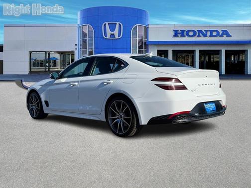 2023 Genesis G70 2.0T RWD