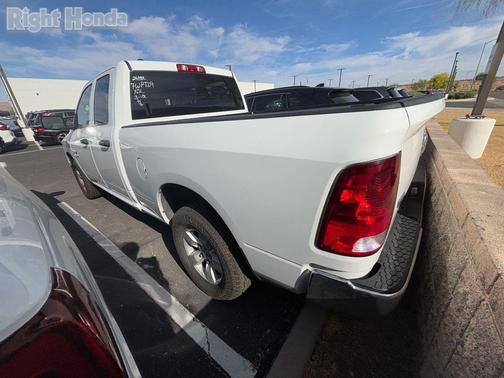 Bright White Clearcoat 2024 RAM 1500 Classic SLT