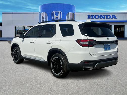 2026 Honda Pilot Touring 8-Passenger