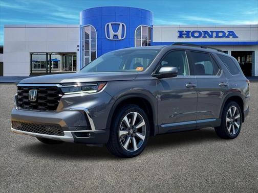 2025 Honda Pilot Touring 8-Passenger