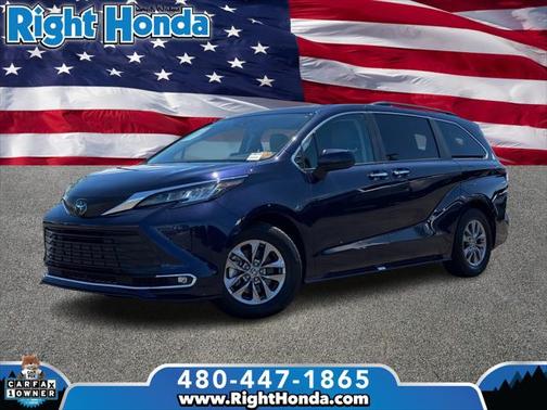 2023 Toyota Sienna XLE