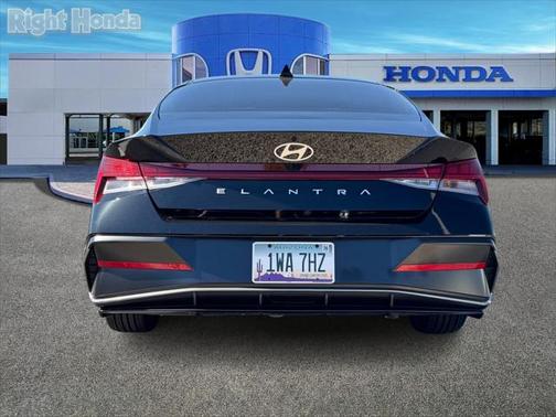 2025 Hyundai ELANTRA SEL