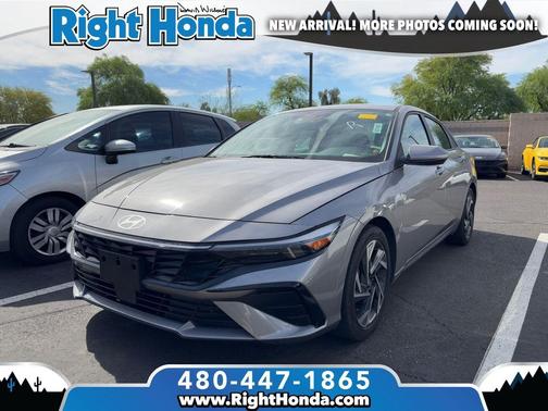 2025 Hyundai ELANTRA SEL